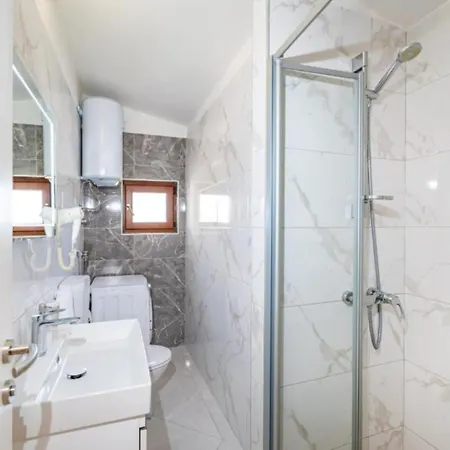 Ferienhaus Tonka With Pool By Interhome *